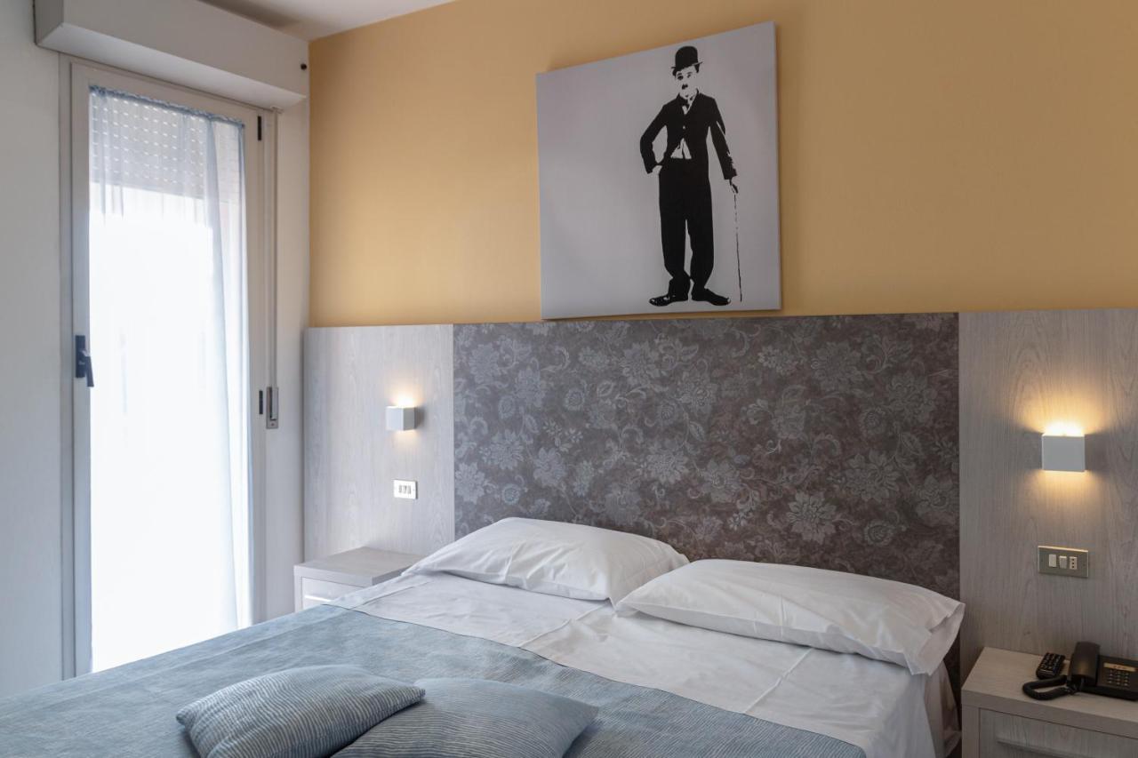 Hotel Boston Cesena Bagian luar foto